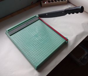 CraftRoomInventory GuillotinePaperTrimmer.jpg